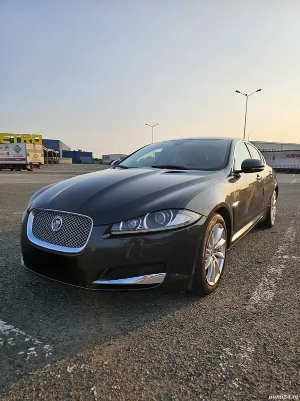 Negru Utilizat 2013 Jaguar XF Berlinǎ | 12.500 EUR (Puțin scump) - Imagine 1/4