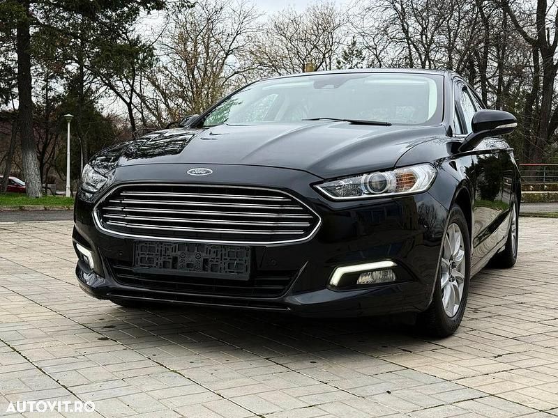 Negru Utilizat 2018 Ford Mondeo Business Edition Berlinǎ | 10.000 EUR - Imagine 1/4