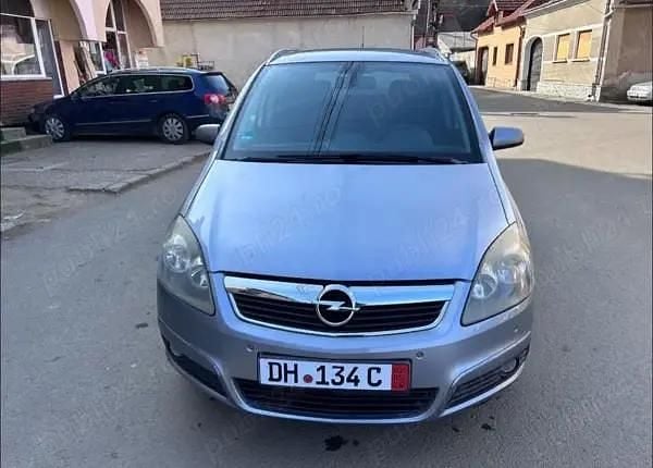 Second-hand 2007 Opel Zafira Monovolum | 2.700 EUR (Preț OK) - Imagine 1/4