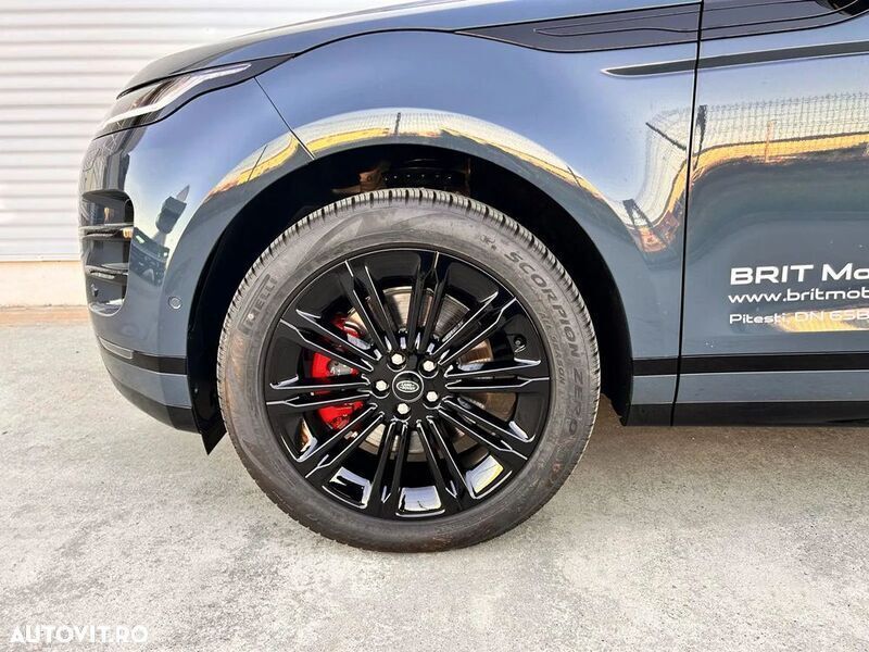 Second-hand Land Rover Range Rover evoque R-Dynamic 163 CP (119 kW) 2024 Albastru SUV