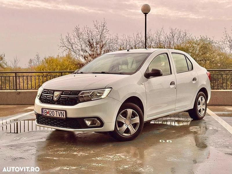 Culoarealb Utilizat 2018 Dacia Logan Acces Berlinǎ | 5.700 EUR (Preț bun) - Imagine 1/4