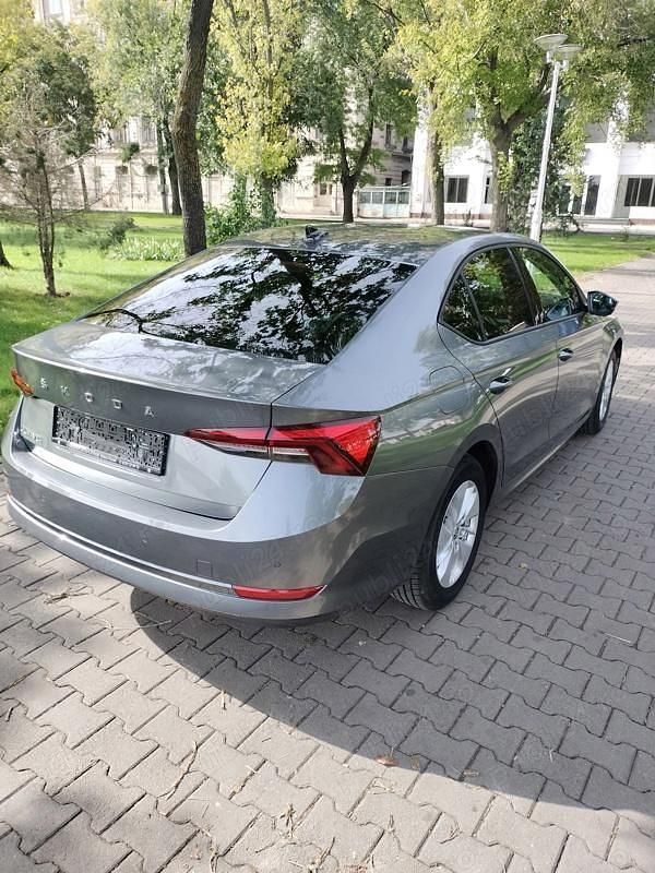Second-hand Skoda Octavia 110 CP (80 kW) 2024 Gri Berlinǎ
