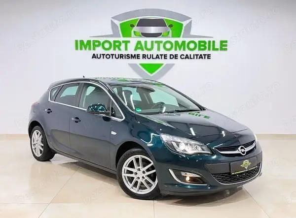 Second-hand Opel Astra 140 CP (102 kW) 2014 Culoareverde Hatchback