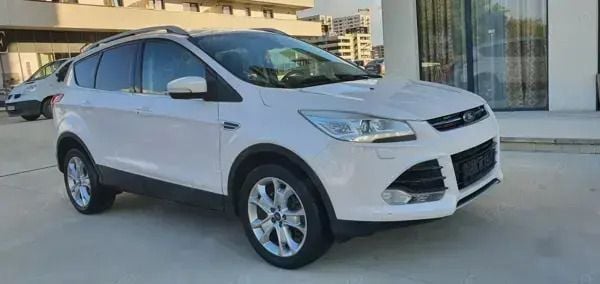 Alb Utilizat 2015 Ford Kuga Titanium SUV | 8.990 EUR (Preț bun) - Imagine 1/4