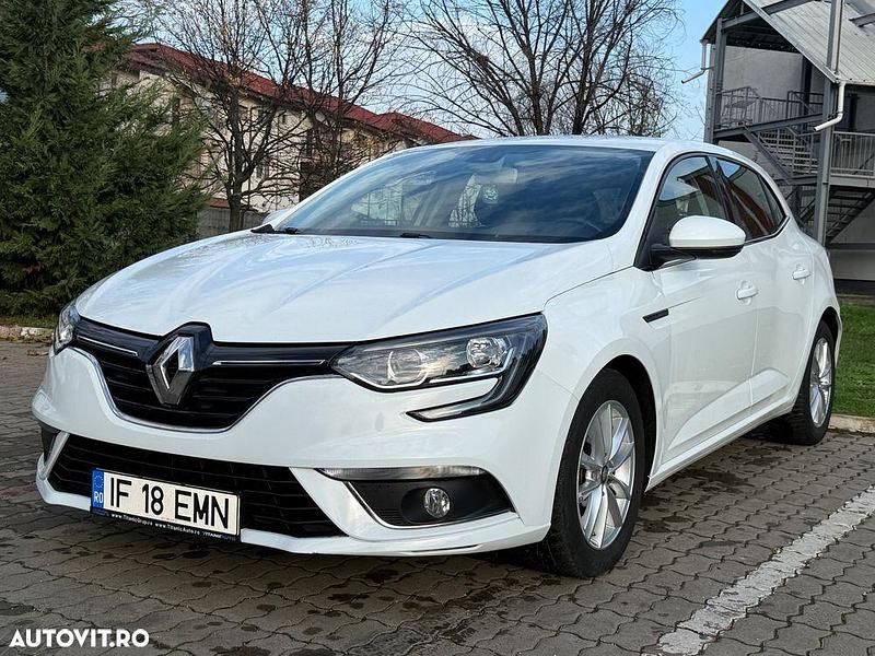 Culoarealb Utilizat 2019 Renault Mégane IV Equilibre Hatchback | 11.700 EUR (Preț OK) - Imagine 1/4