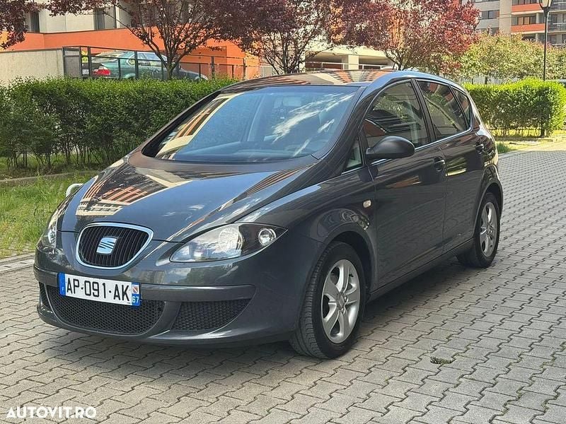 Gri Utilizat 2007 Seat Altea Monovolum | 2.400 EUR (Preț bun) - Imagine 1/4