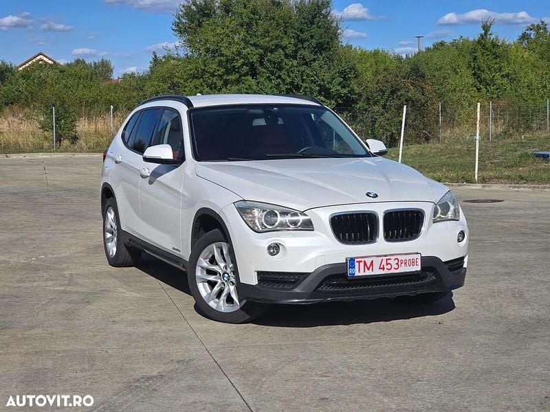Culoarealb Utilizat 2015 BMW X1 Sport Line SUV | 10.800 EUR (Preț bun) - Imagine 1/4
