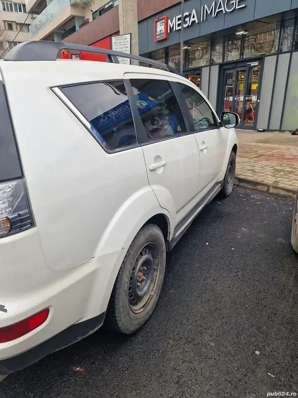 Second-hand Mitsubishi Outlander 176 CP (129 kW) 2012 SUV