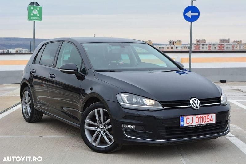 Second-hand VW Golf VII Allstar 150 CP (110 kW) 2017 Culoarenegru Hatchback
