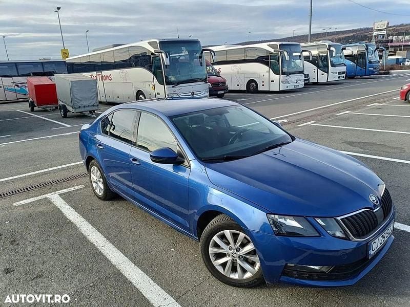 Culoarealbastru Second-hand 2018 Skoda Octavia Ambition Berlinǎ | 10.950 EUR (Super Preț) - Imagine 1/4