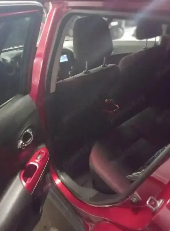 Utilizat 2011 Nissan Juke SUV | 7.600 EUR (Puțin scump) - Imagine 1/4