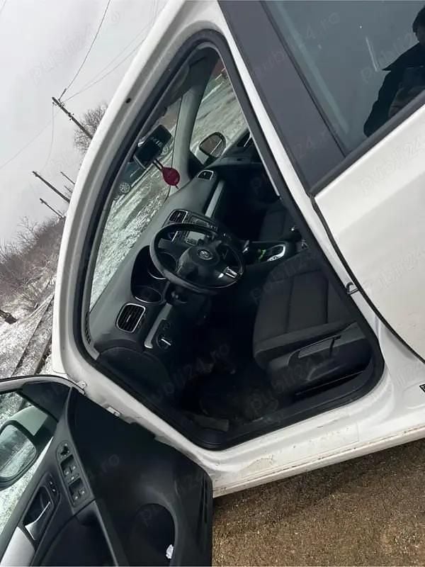 Second-hand VW Golf VI 122 CP (89 kW) 2011 Hatchback