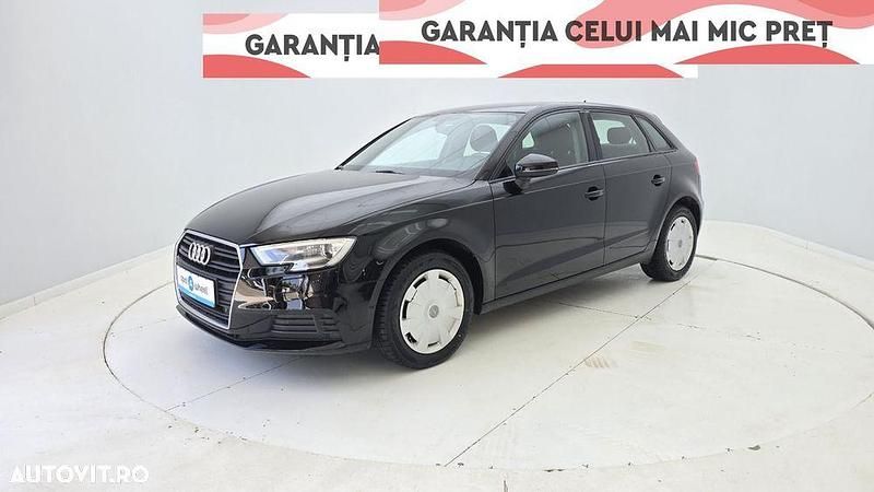 Culoarenegru Utilizat 2017 Audi A3 Sportback Hatchback | 10.750 EUR (Preț OK) - Imagine 1/3