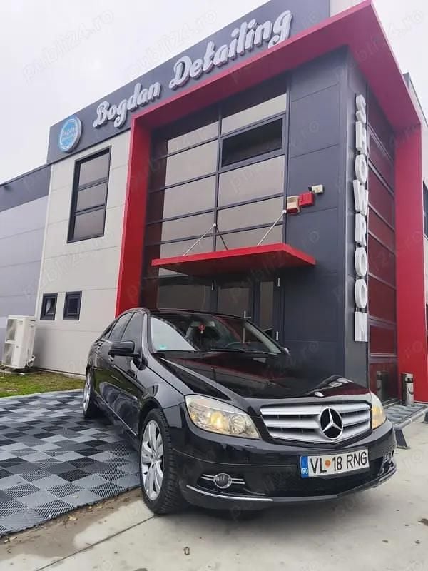 Second-hand Mercedes 220 170 CP (125 kW) 2011 Berlinǎ