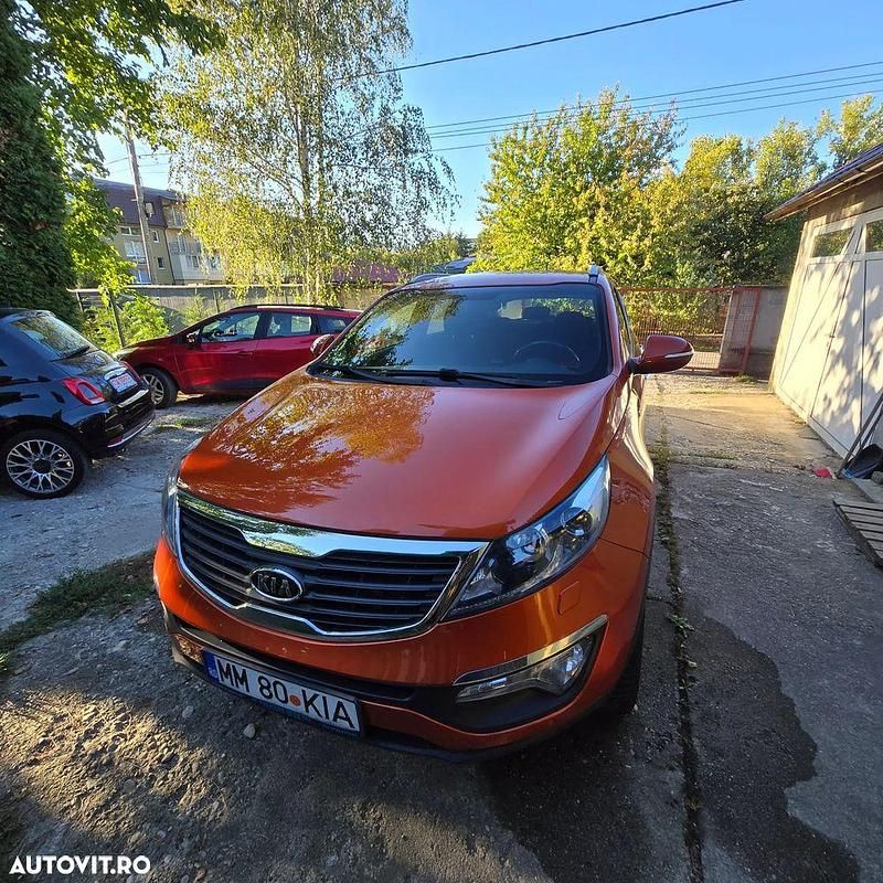 Culoareportocaliu Utilizat 2012 Kia Sportage FIFA World Cup Edition SUV | 7.999 EUR (Preț OK) - Imagine 1/4