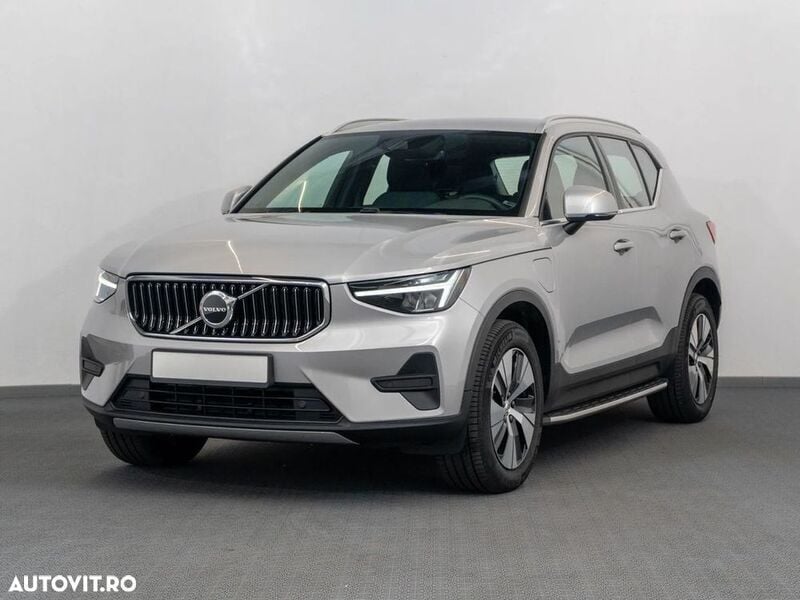 Argint Utilizat 2023 Volvo XC40 SUV | 46.158 EUR - Imagine 1/4