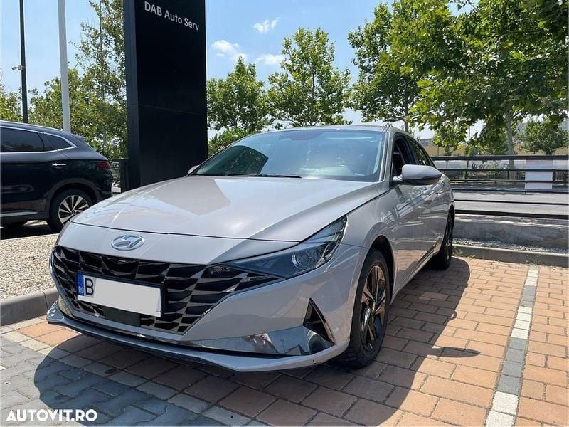 Gri Utilizat 2023 Hyundai Elantra Berlinǎ | 17.350 EUR (Preț OK) - Imagine 1/4