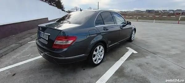 Second-hand Mercedes C200 128 CP (94 kW) 2011 Berlinǎ