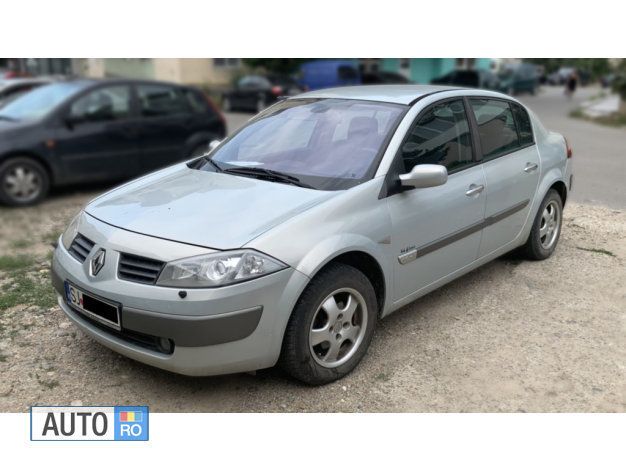 Argintiu Utilizat 2004 Renault Mégane II Berlinǎ | 1.790 EUR (Preț OK) - Imagine 1/4