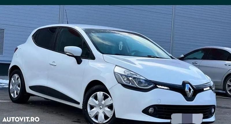 Culoarealb Utilizat 2016 Renault Clio IV Zen | 5.500 EUR (Preț OK) - Imagine 1/4