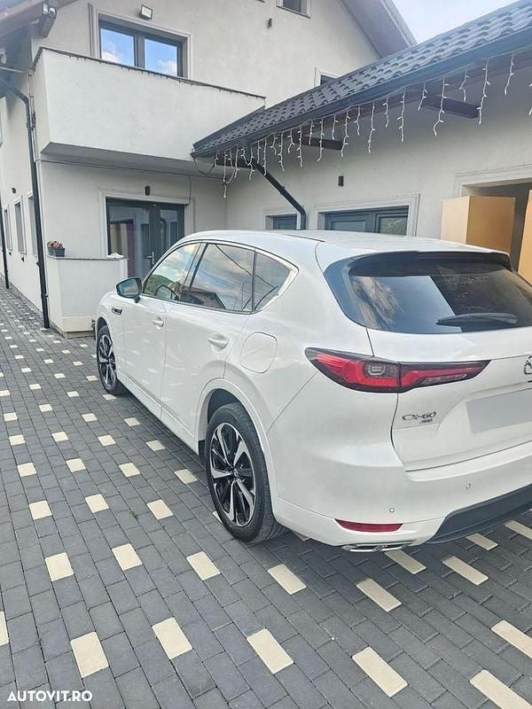 Alb Utilizat 2022 Mazda CX-60 Takumi-Line SUV | 36.500 EUR (Puțin scump) - Imagine 1/4