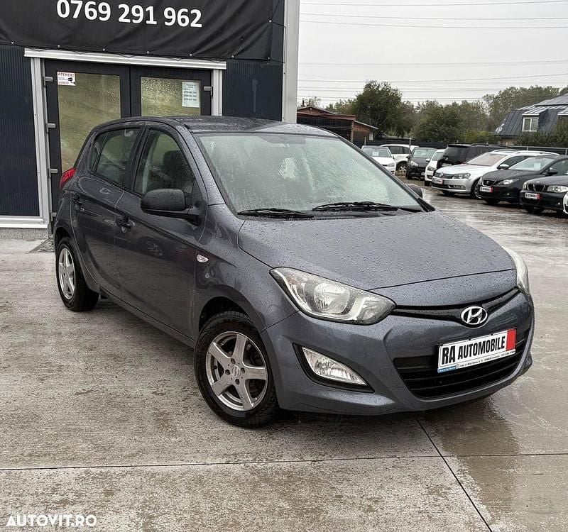 Culoaregri Utilizat 2014 Hyundai i20 Edition Hatchback | 4.480 EUR (Preț bun) - Imagine 1/4