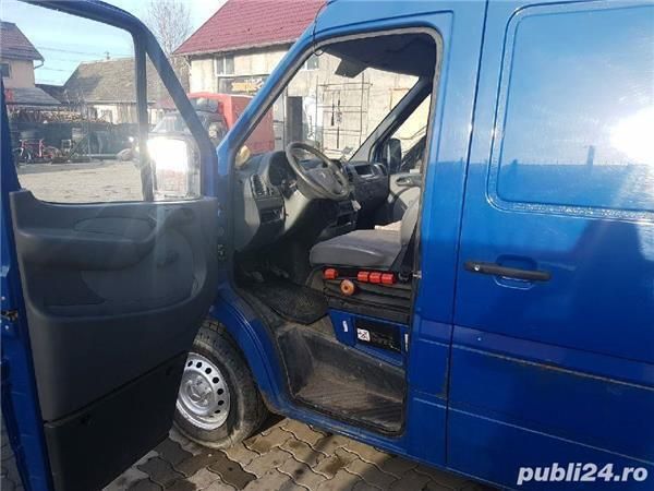 Albastru Utilizat 2001 Mercedes Sprinter Van | 3.500 EUR - Imagine 1/4