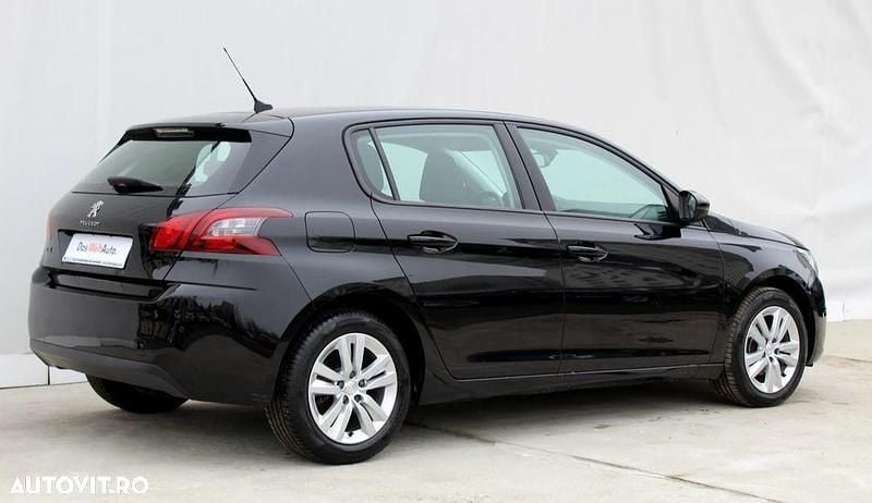 Second-hand Peugeot 308 Active 130 CP (95 kW) 2021 Culoarenegru Berlinǎ