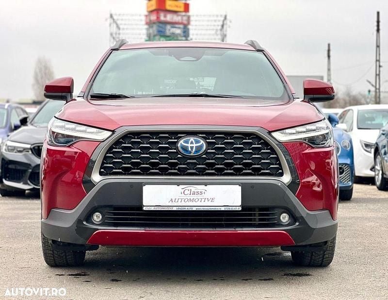 Second-hand Toyota Corolla Cross 197 CP (144 kW) 2024 Culoarerosu SUV