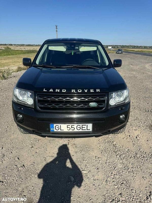 Culoarenegru Utilizat 2014 Land Rover Freelander 2 SUV | 8.800 EUR (Puțin scump) - Imagine 1/4