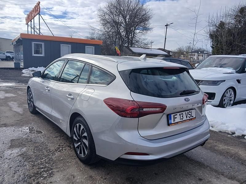 Second-hand Ford Focus Trend 120 CP (88 kW) 2017 Alb Berlinǎ