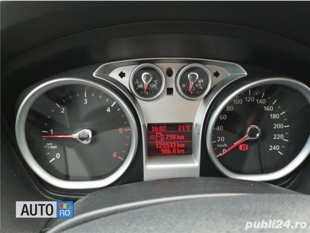 Albastru Utilizat 2008 Ford Focus Hatchback | 3.400 EUR - Imagine 1/4