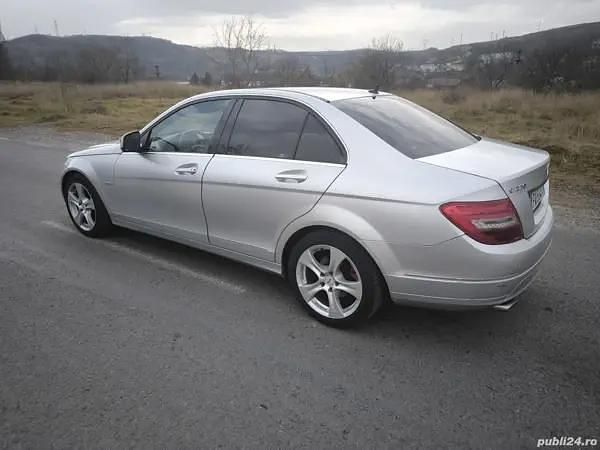 Utilizat 2009 Mercedes C220 Berlinǎ | 2.600 EUR (Super Preț) - Imagine 1/4