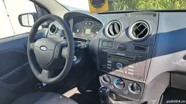 Utilizat 2007 Ford Fiesta Hatchback | 3.700 EUR - Imagine 1/3