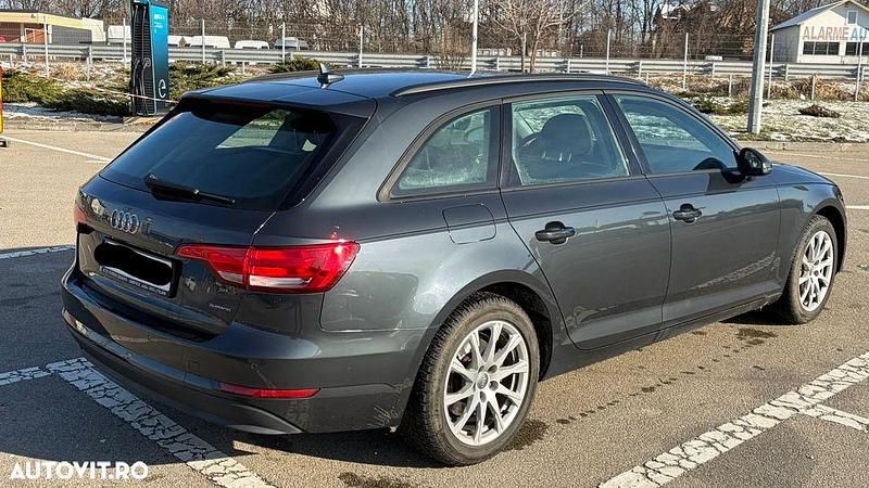 Second-hand Audi A4 190 CP (139 kW) 2017 Culoarealbastru Break
