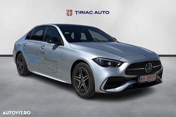 Second-hand Mercedes C300e 313 CP (230 kW) 2024 Culoareargint Berlinǎ