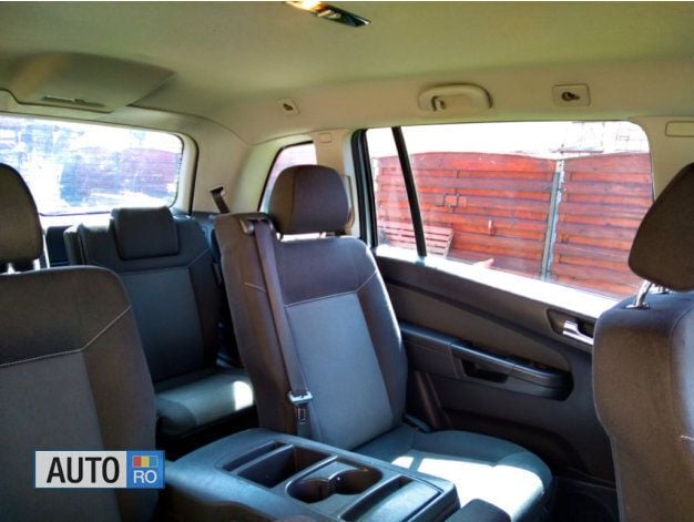Utilizat 2008 Opel Zafira Monovolum | 2.350 EUR (Super Preț) - Imagine 1/4