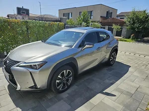 Second-hand Lexus UX 181 CP (133 kW) 2021 Culoareargint SUV