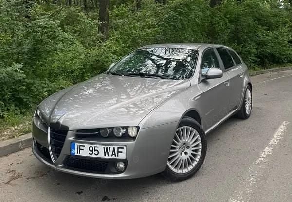 Argintiu Utilizat 2007 Alfa Romeo 159 Break | 2.900 EUR - Imagine 1/4