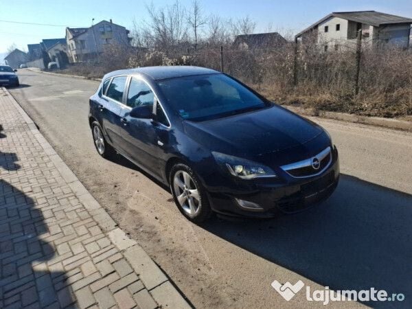Utilizat 2011 Opel Astra Berlinǎ | 4.200 EUR (Preț OK) - Imagine 1/4