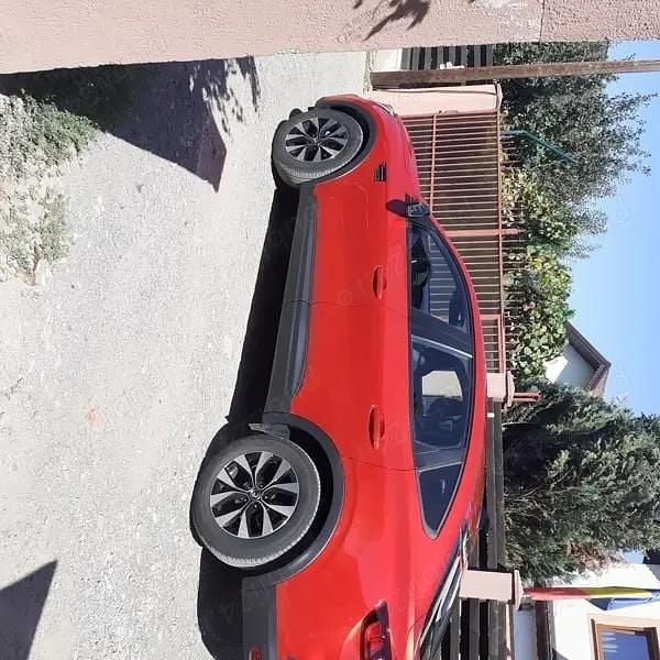 Utilizat 2023 Renault Arkana SUV | 21.700 EUR (Preț bun) - Imagine 1/4