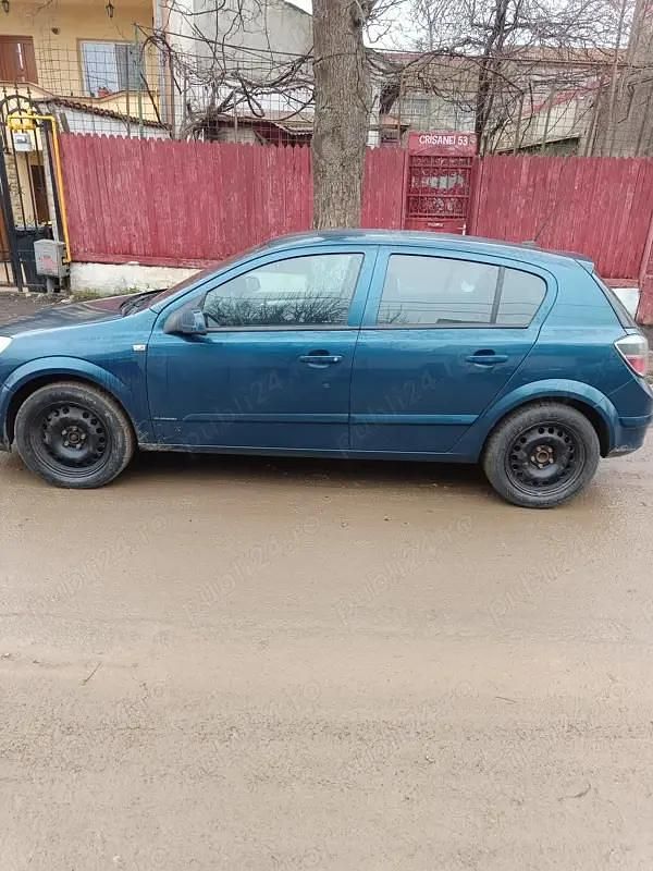 Second-hand Opel Astra 116 CP (85 kW) 2008 Hatchback