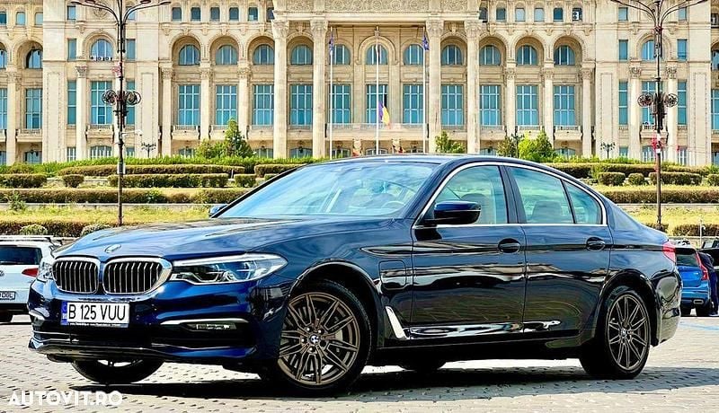 Culoarealbastru Utilizat 2020 BMW 530e iPerformance Berlinǎ | 23.300 EUR (Preț bun) - Imagine 1/4