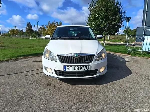 Alb Utilizat 2011 Skoda Fabia GreenLine Hatchback | 3.150 EUR (Preț OK) - Imagine 1/4