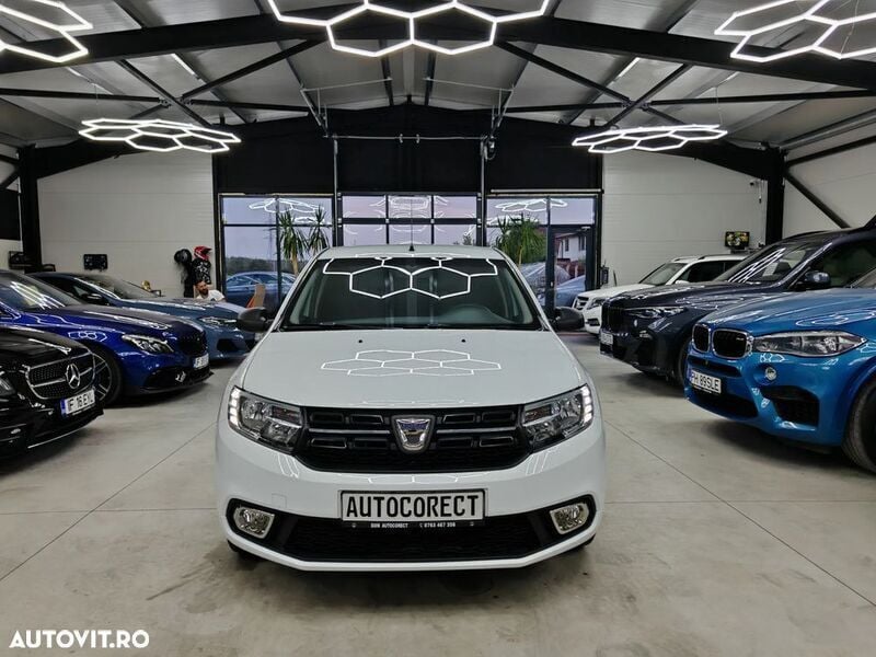 Alb Utilizat 2019 Dacia Logan Lauréate Berlinǎ | 7.150 EUR (Preț bun) - Imagine 1/4