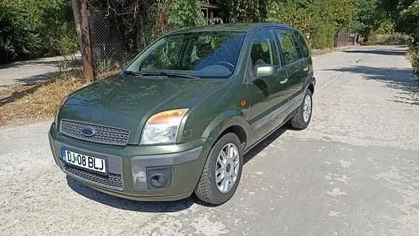 Utilizat 2007 Ford Fusion | 2.100 EUR (Preț bun) - Imagine 1/4