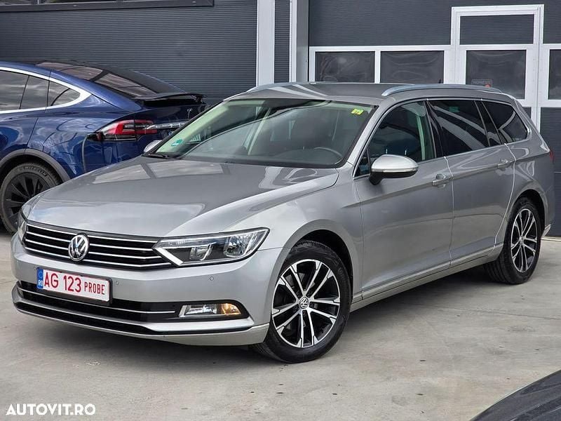 Gri Utilizat 2016 VW Passat Highline Break | 9.999 EUR (Preț OK) - Imagine 1/4