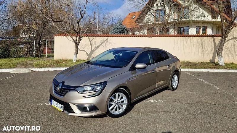 Second-hand Renault Mégane IV Intens 130 CP (95 kW) 2017 Culoarebej Berlinǎ