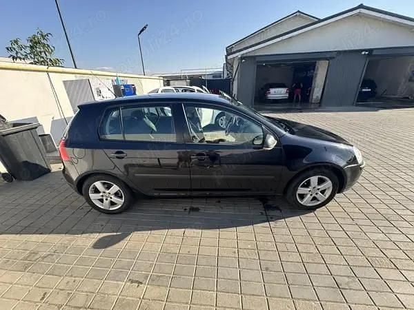 Negru Utilizat 2008 VW Golf V Berlinǎ | 2.000 EUR (Preț bun) - Imagine 1/4