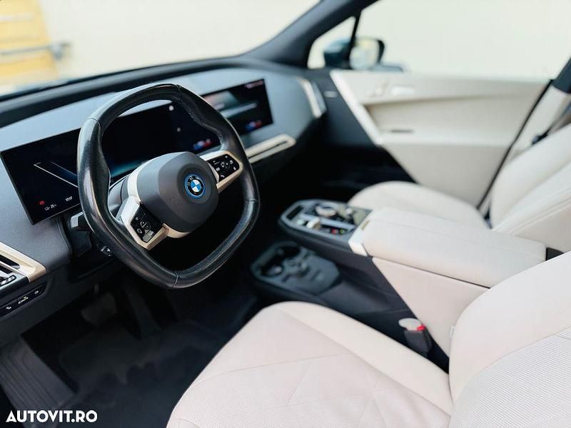 Second-hand BMW iX 239 kW (326 CP) 2022 Culoarealbastru SUV